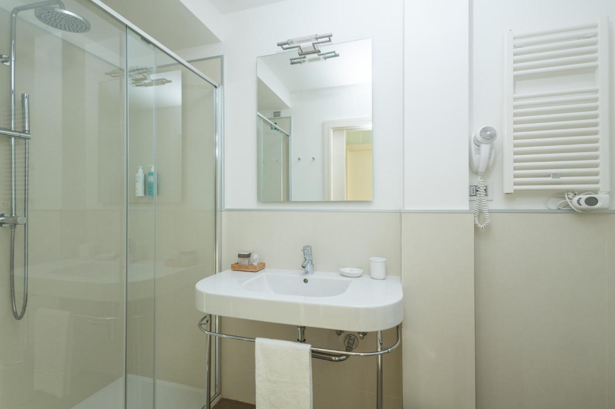 סיסטיאנה Hotel Eden מראה חיצוני תמונה